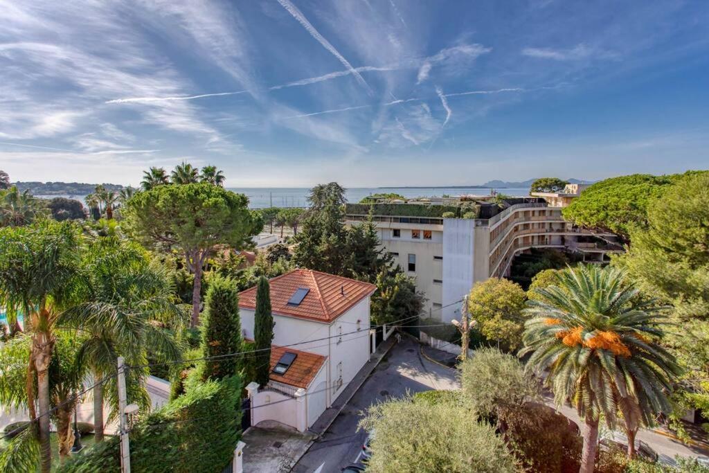A6- 2 Bdr Incredible Sea View - Ac, Garage & Terrace Apartamento Antibes Exterior foto