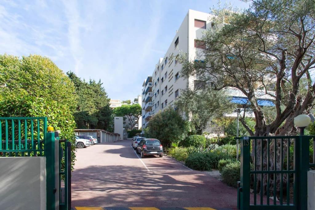 A6- 2 Bdr Incredible Sea View - Ac, Garage & Terrace Apartamento Antibes Exterior foto