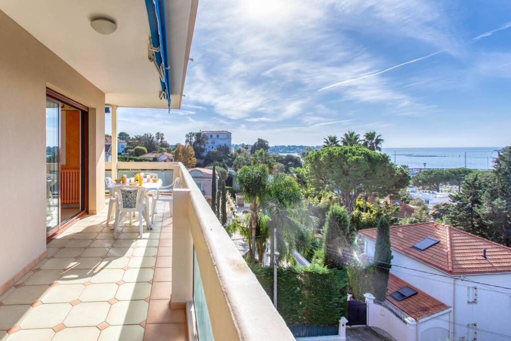 A6- 2 Bdr Incredible Sea View - Ac, Garage & Terrace Apartamento Antibes Exterior foto